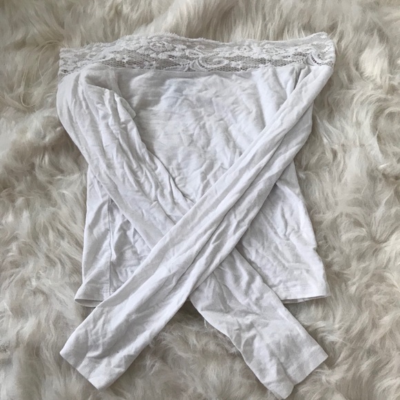 Off the shoulder top - Picture 1 of 1